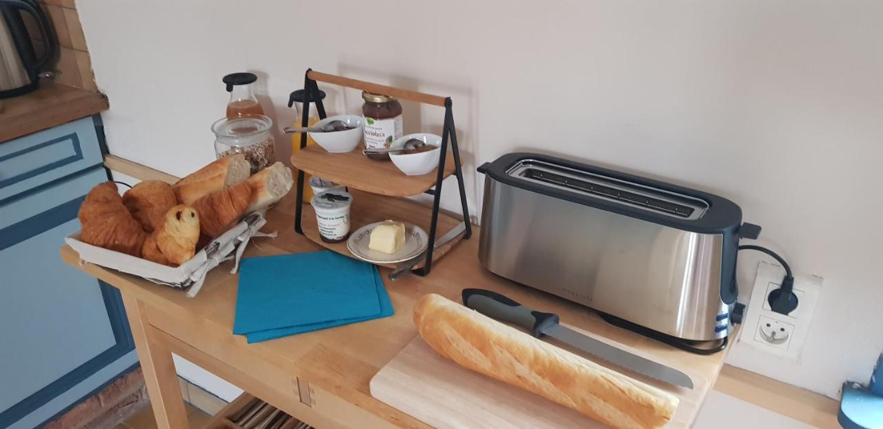 A L'Ombre Du Prunier Bed & Breakfast Licques Екстериор снимка